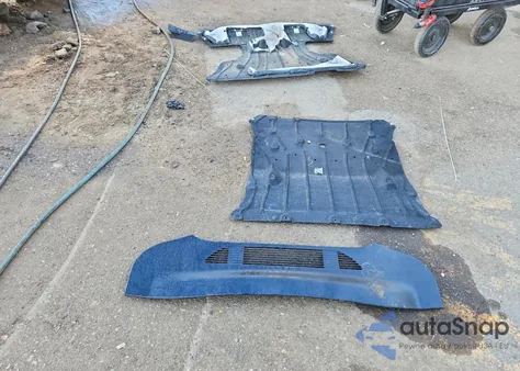 2024 Ford Mustang Mach-E Premium z USA, uszkodzony, nr VIN 3FMTK3SU2RMA41759